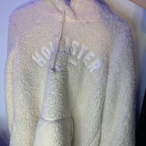 Hollester Sherpa jacket.